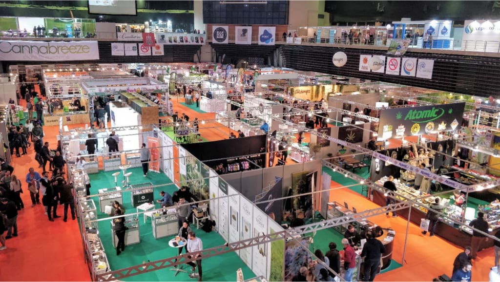 Stand op de Cannabis Expo in Athene